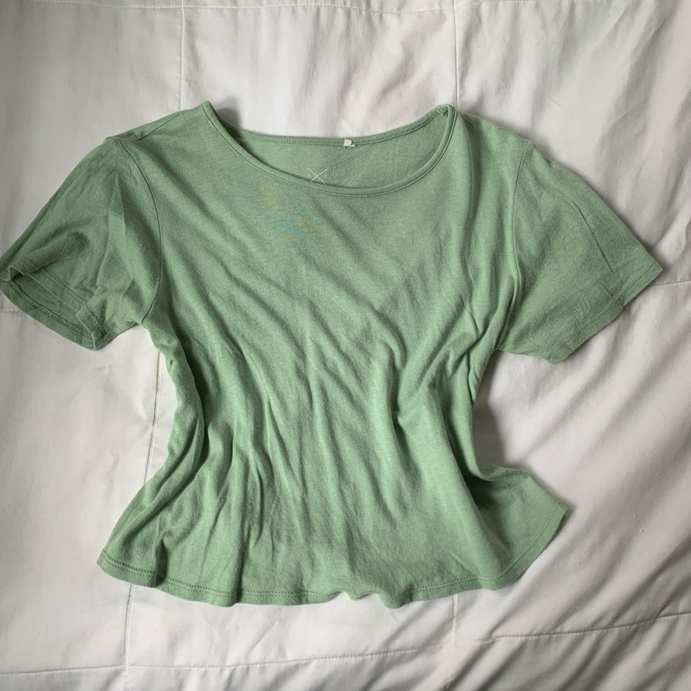 Short Sleeve Scoop Neck Top - Light Green